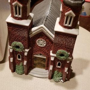 Dept 56 - Brick Abbey